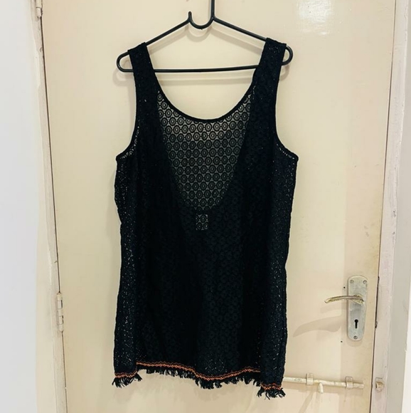 Crochet net dress - Picture 2 of 7